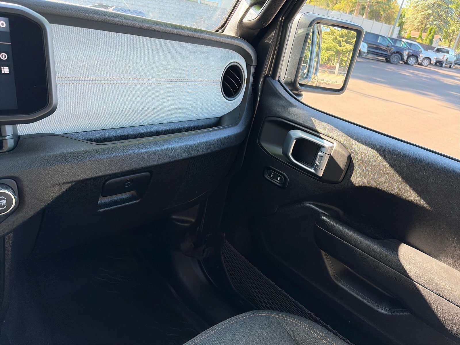 Used 2024 Jeep Wrangler Unlimited Sport AWD/4WD image 19