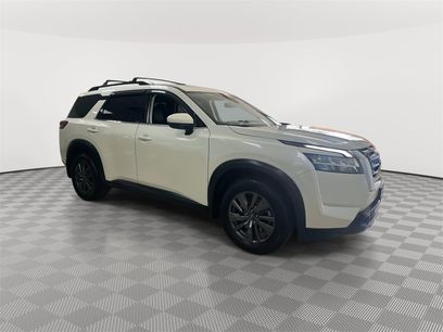 Used 2022 Nissan Pathfinder SV