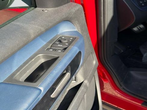 New 2025 Volkswagen ID. Buzz Pro S Plus RWD image 25