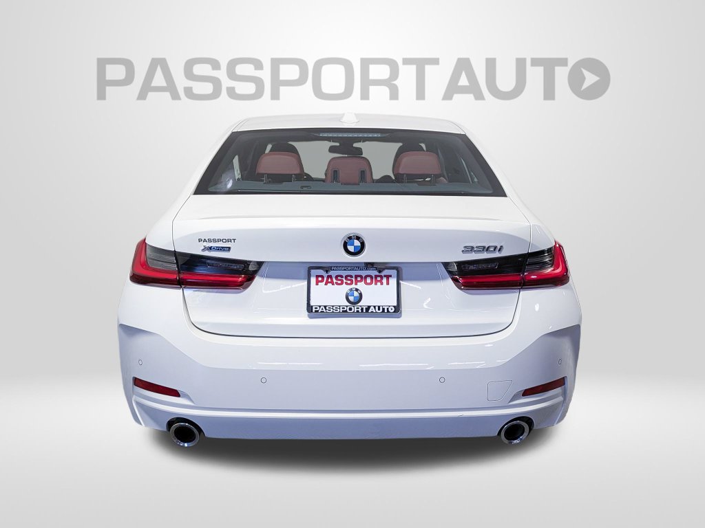 Used 2025 BMW 330i xDrive Sedan w/ M Sport Package AWD/4WD image 6