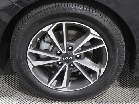 Used 2024 Kia Forte LXS image 33