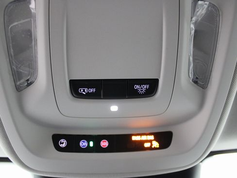 Used 2024 Buick Envision Sport Touring image 47