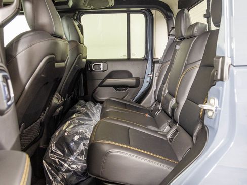 New 2026 Jeep Gladiator Sport S image 39