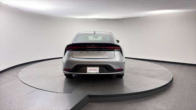 Used 2025 Toyota Prius LE FWD image 7