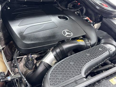 Used 2022 Mercedes-Benz GLE 350 4MATIC w/ AMG Line Exterior image 59