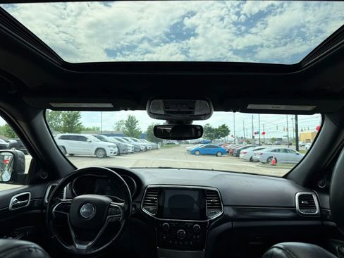 Used 2019 Jeep Grand Cherokee Altitude AWD/4WD image 25