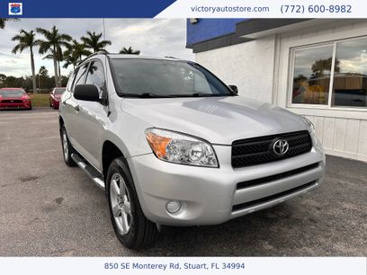 Used 2007 Toyota RAV4 2WD w/ 3rd Row