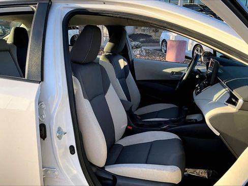 Used 2024 Toyota Corolla LE image 9