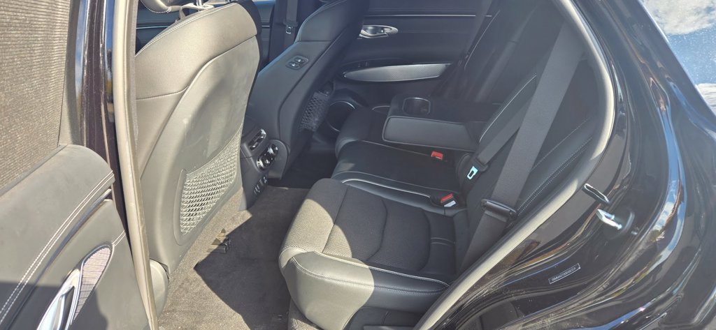 Certified 2024 Genesis GV70 2.5T AWD/4WD image 15