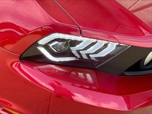 Used 2011 Ford Mustang GT Premium w/ Security Pkg RWD image 23