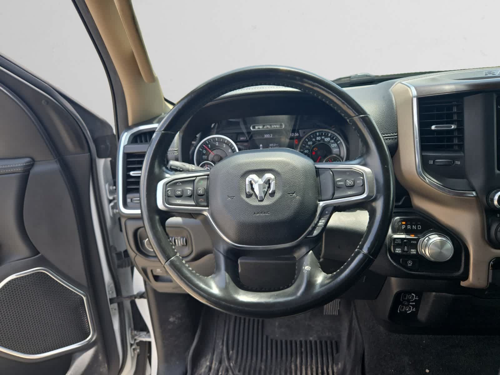 Used 2021 RAM 1500 Laramie AWD/4WD image 11