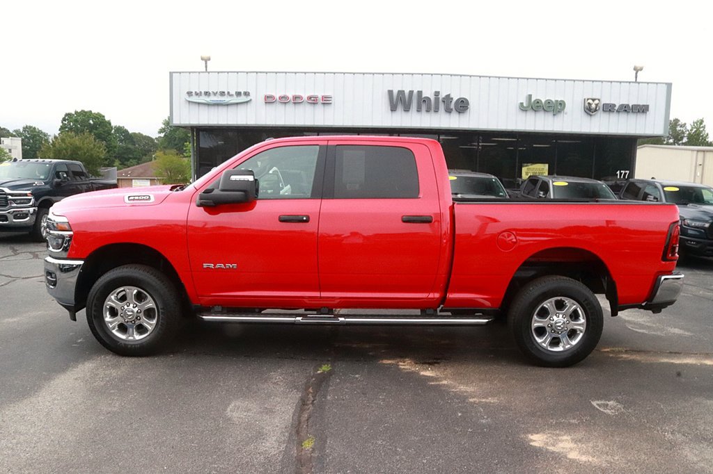Used 2026 RAM 2500 Big Horn AWD/4WD image 4
