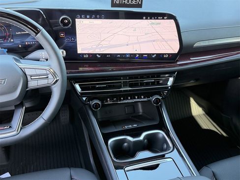 New 2026 Chevrolet Traverse Z71 w/ Enhanced Driving Package image 15