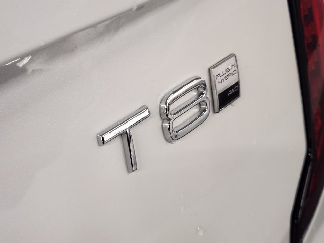 New 2026 Volvo XC90 T8 Plus w/ Protection Package Premier AWD/4WD image 13