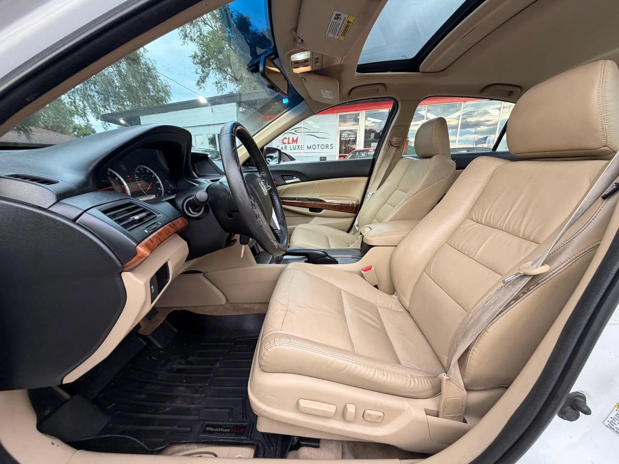 Used 2012 Honda Accord EX-L image 9