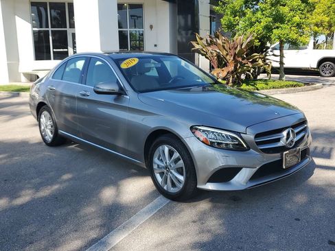 Used 2019 Mercedes-Benz C 300 4MATIC Sedan image 7