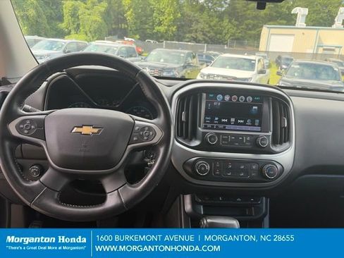 Used 2018 Chevrolet Colorado LT AWD/4WD image 14
