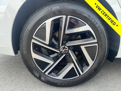 Certified 2023 Volkswagen Jetta SEL FWD image 14