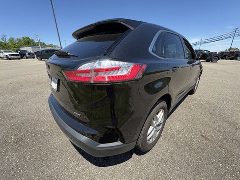 Used 2023 Ford Edge SEL AWD/4WD image 5
