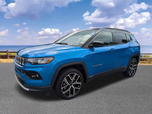 Certified 2025 Jeep Compass Limited AWD/4WD image 4
