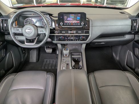 Used 2022 Nissan Pathfinder SV FWD image 15