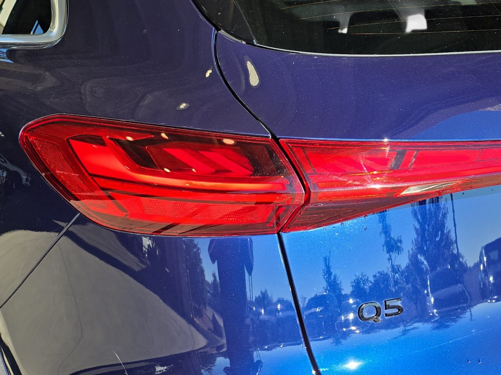 Used 2025 Audi Q5 Prestige AWD/4WD image 36
