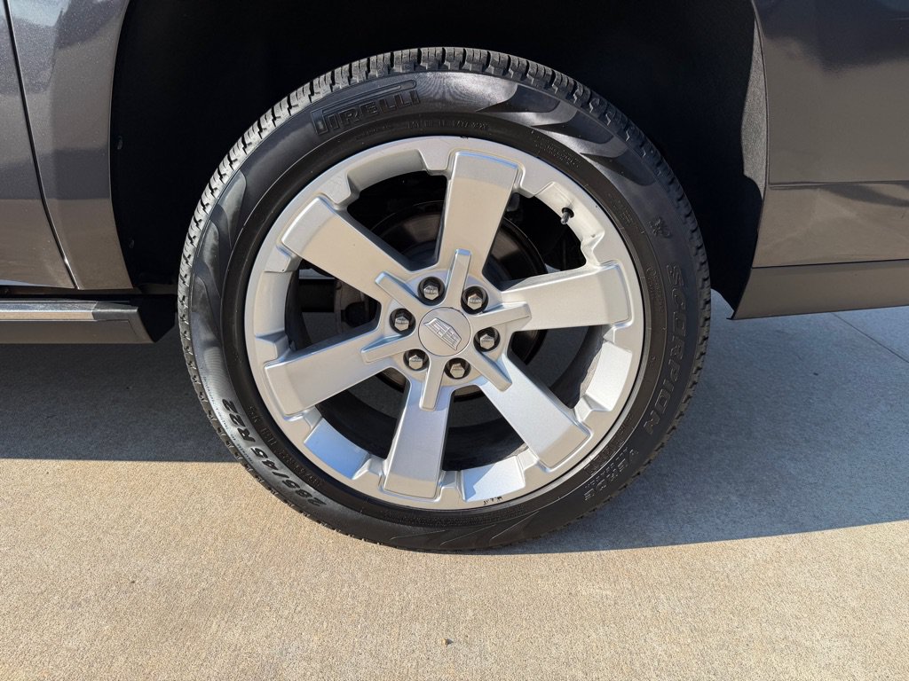 Used 2018 Cadillac Escalade ESV Premium Luxury AWD/4WD image 25