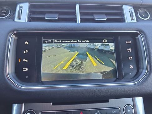 Used 2016 Land Rover Range Rover Sport SE image 24