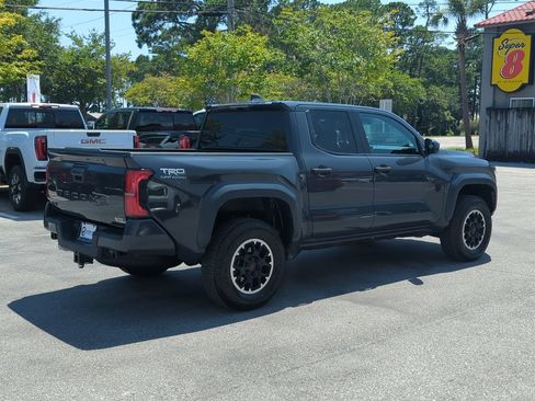 Used 2024 Toyota Tacoma TRD Off-Road AWD/4WD image 6