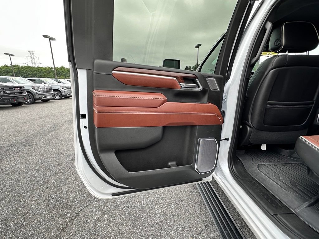 Certified 2024 GMC Sierra 3500 Denali Ultimate AWD/4WD image 27