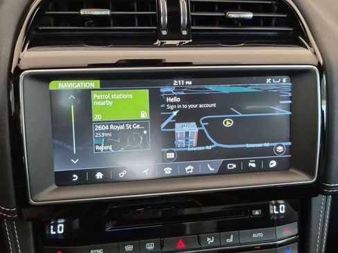 Used 2019 Jaguar F-PACE S AWD/4WD image 15