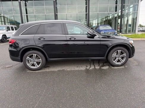Used 2021 Mercedes-Benz GLC 300 4MATIC image 7