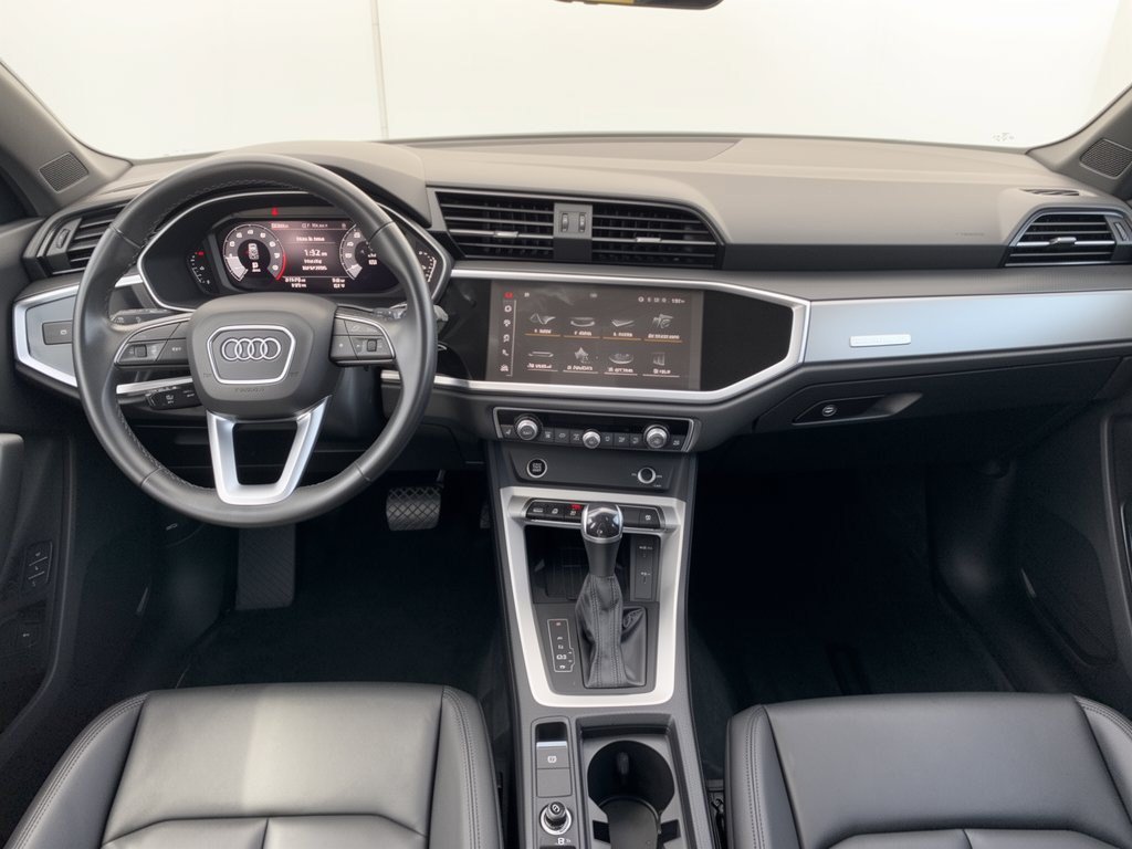 Used 2024 Audi Q3 2.0T Premium AWD/4WD image 17