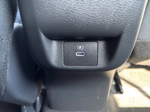 Used 2025 Nissan Versa SV FWD image 22