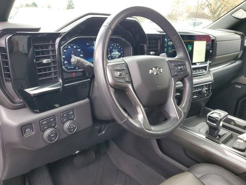 Used 2022 Chevrolet Silverado 1500 ZR2 image 9