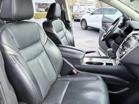 Used 2018 Nissan Murano Platinum w/ Cargo Package image 13