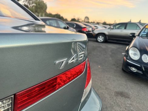 Used 2002 BMW 745i image 7