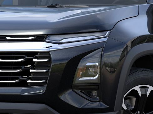 New 2026 Chevrolet Equinox LT w/ Safety and Technology Package FWD image 10