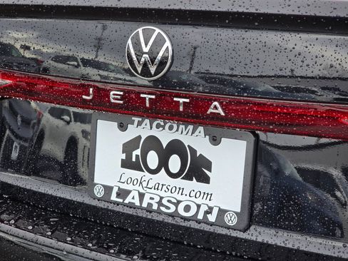 New 2026 Volkswagen Jetta SE FWD image 15