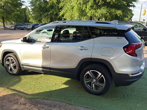 Used 2019 GMC Terrain SLT w/ Preferred Package AWD/4WD image 4