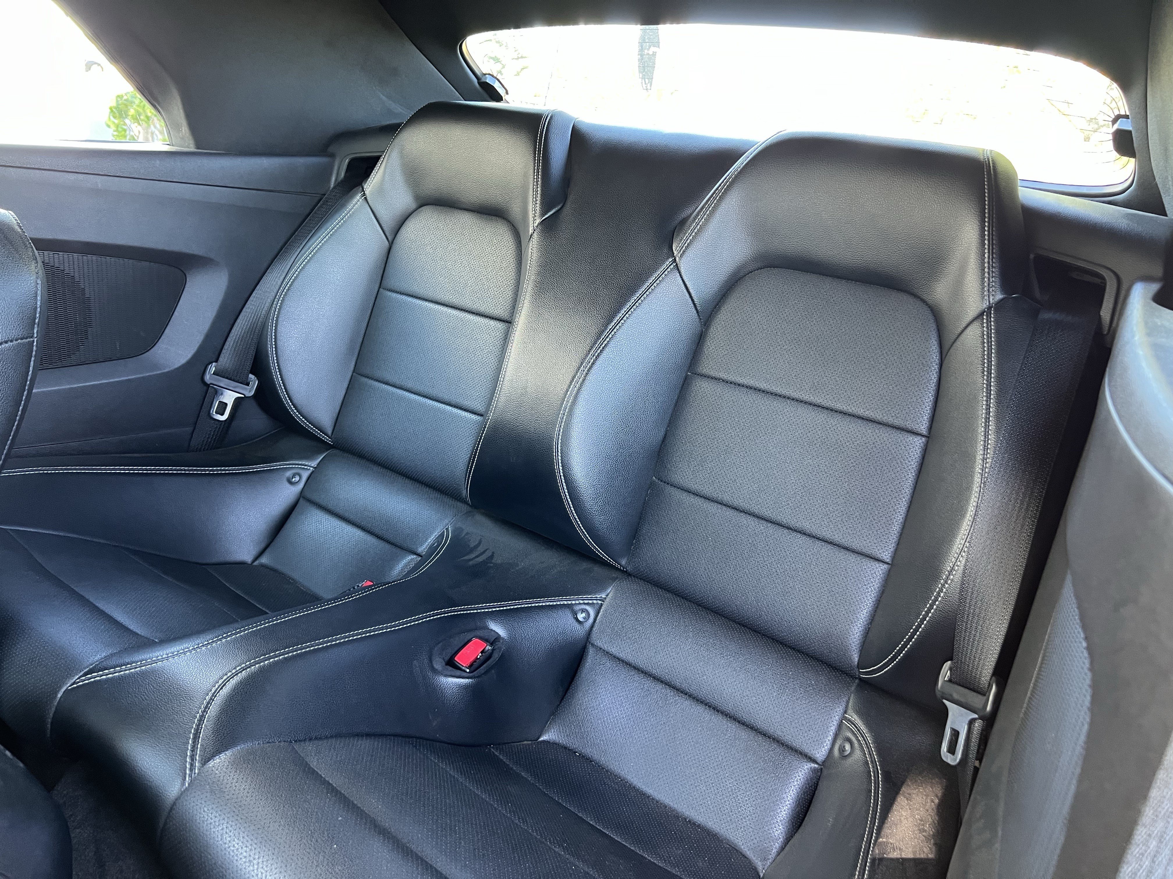 Used 2017 Ford Mustang Premium RWD image 34