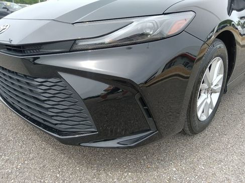 Used 2025 Toyota Camry LE FWD image 9