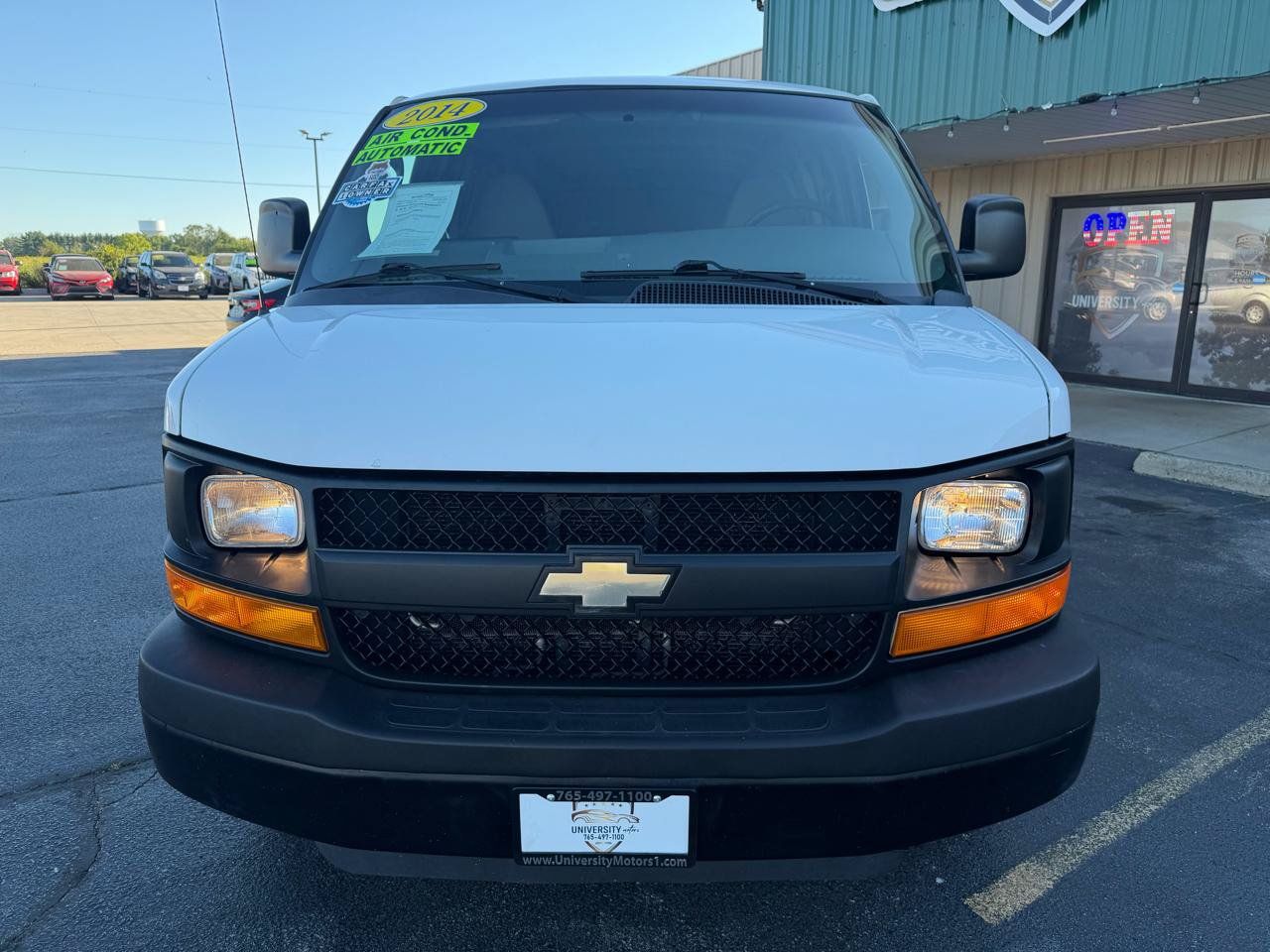 Used 2014 Chevrolet Express 3500 Extended RWD image 8