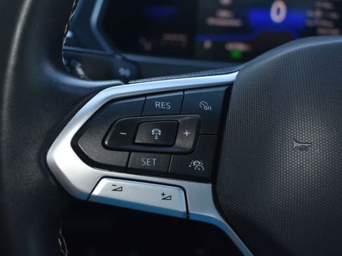 Used 2023 Volkswagen Tiguan SE R-Line image 20