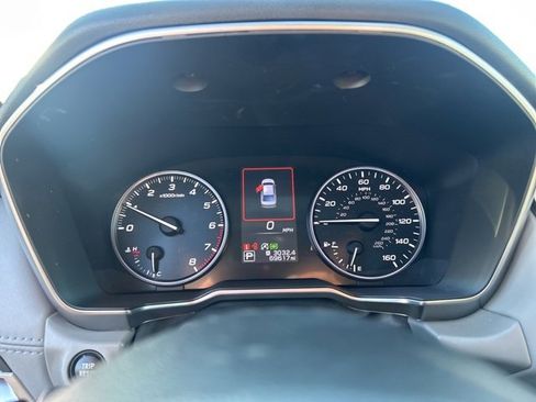 Used 2022 Subaru Legacy Limited image 19