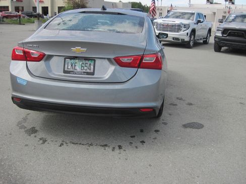 Used 2023 Chevrolet Malibu LS image 4