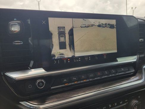 Used 2024 Chevrolet Silverado 1500 LTZ w/ LTZ Premium Package AWD/4WD image 23