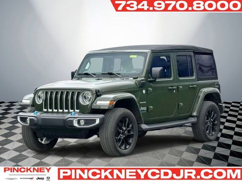 Used 2023 Jeep Wrangler Unlimited Sahara w/ Cold Weather Group AWD/4WD image 1