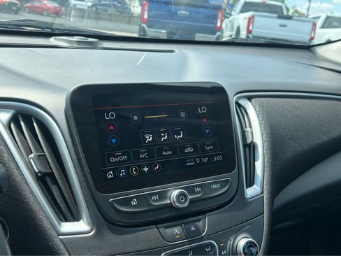 Used 2025 Chevrolet Malibu LT FWD image 29