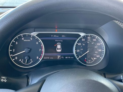 Used 2024 Nissan Sentra SV image 38